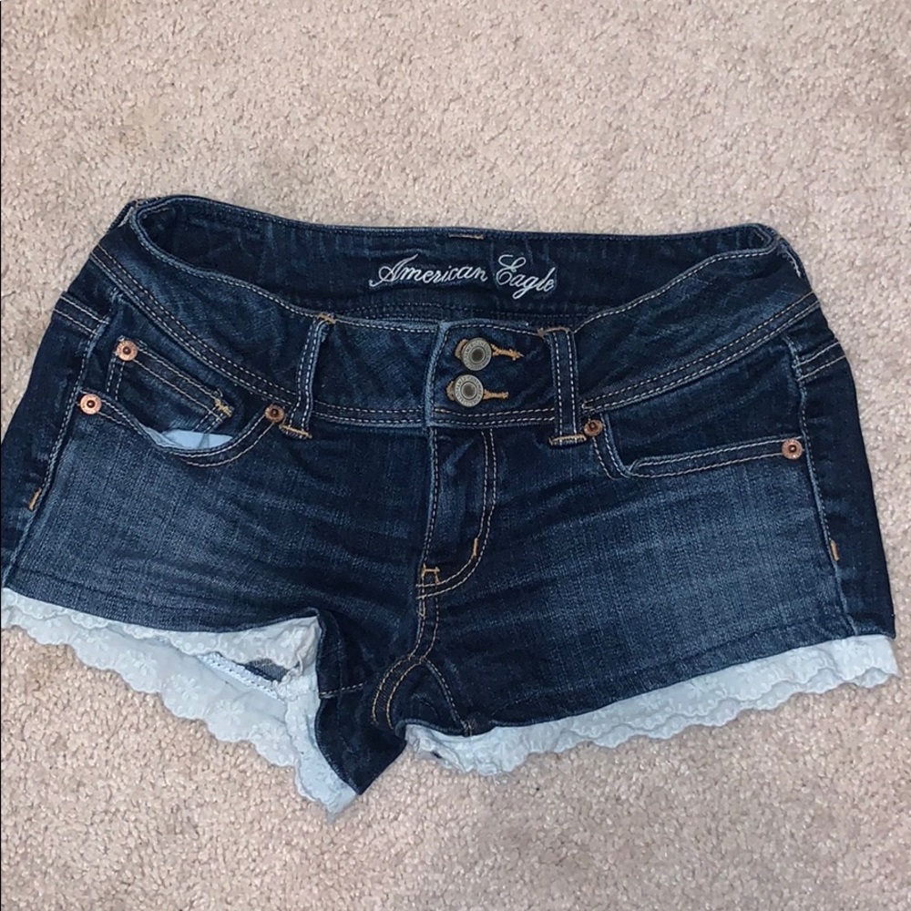 Jean shorts with lace